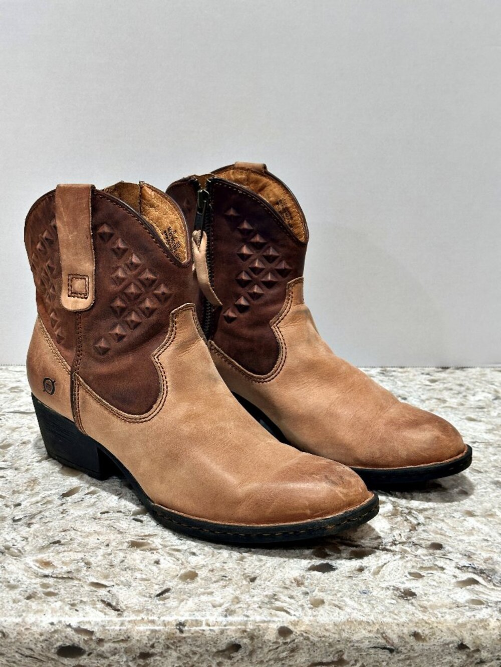 Born JIN Women 8 Leather Western Ankle Boots Tan Brown Zip Booties Cowgirl Ranch